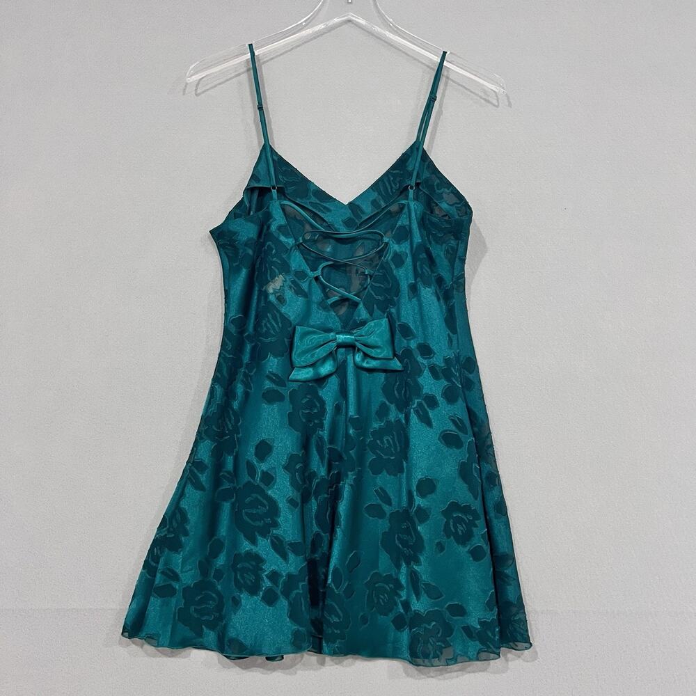 VTG Victoria Secret Chemise Slip NighGown Size Medium Green Emerald Babydoll
